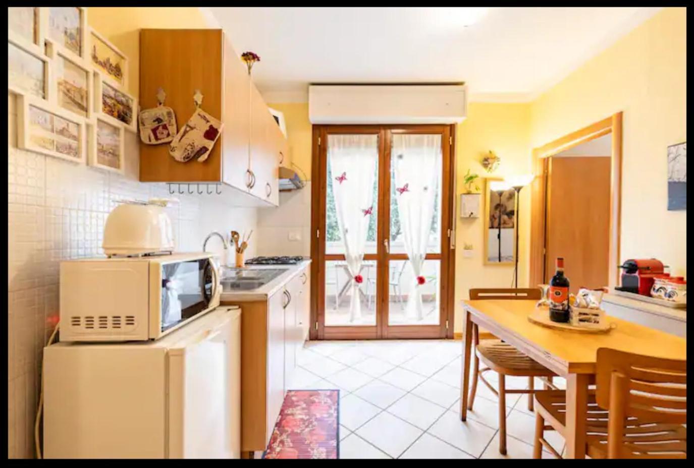 Ferienwohnung Palazzo Wanny Free Parking & Terrace Florenz Exterior foto