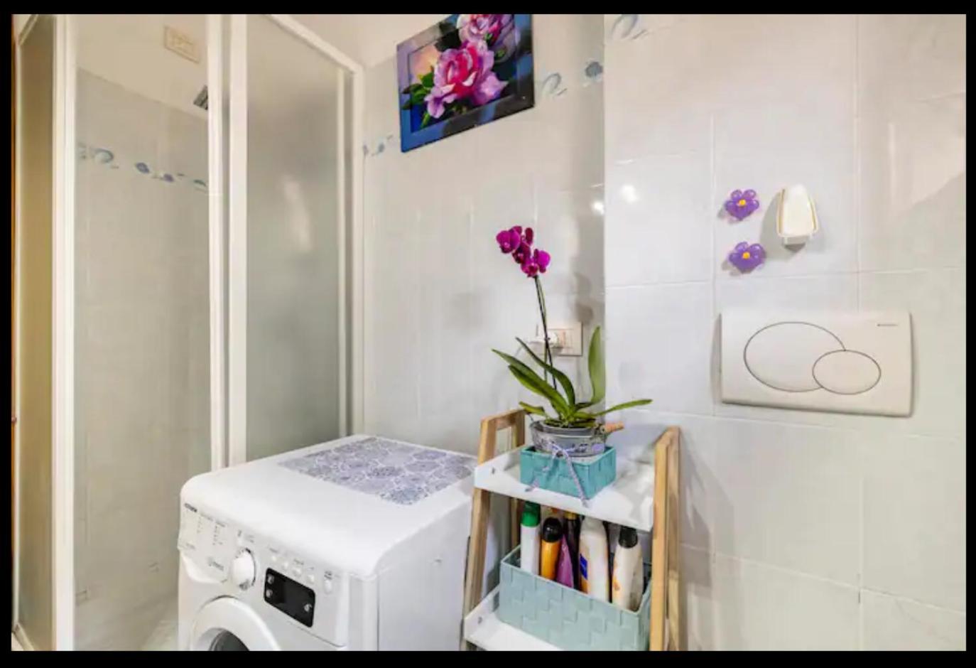 Ferienwohnung Palazzo Wanny Free Parking & Terrace Florenz Exterior foto